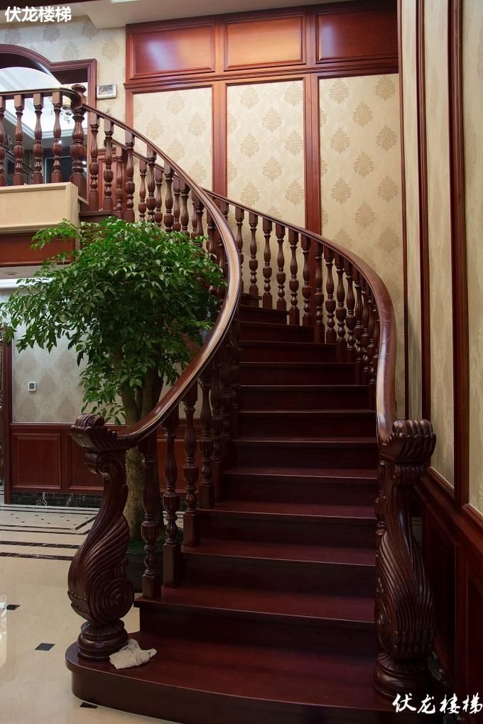 【产品2】豪华别墅弧形整体楼梯产品图片展示