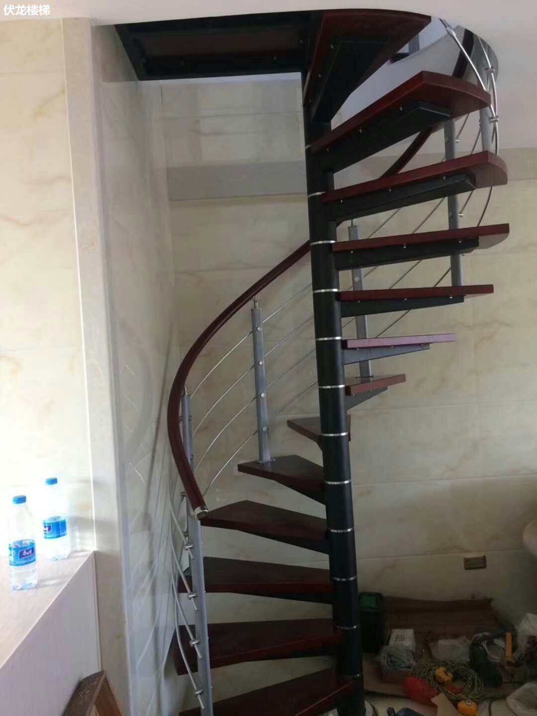 【产品1】旋转楼梯-复式阁楼楼梯(图1)